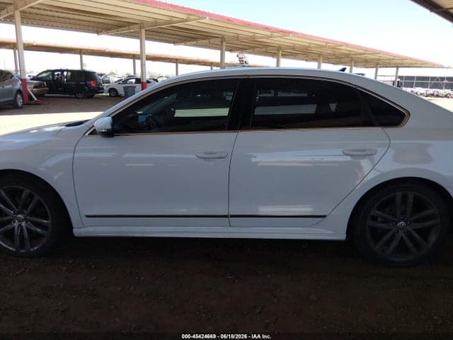 2017 VOLKSWAGEN PASSAT 1.8T R-LINE 14