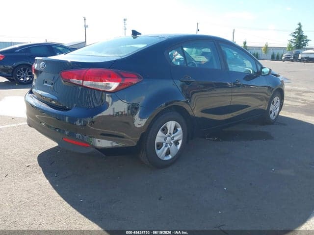 2017 KIA FORTE LX 4