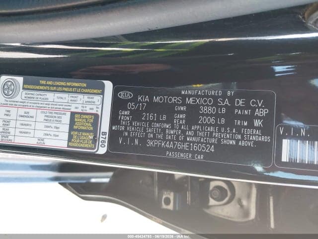 2017 KIA FORTE LX 9