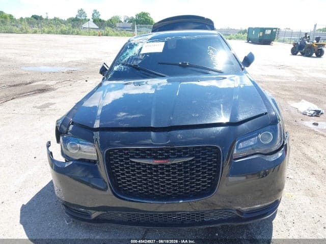 2021 CHRYSLER 300 300S 11