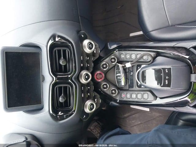2020 ASTON MARTIN VANTAGE 11