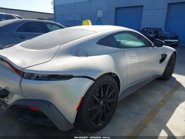 2020 ASTON MARTIN VANTAGE 4