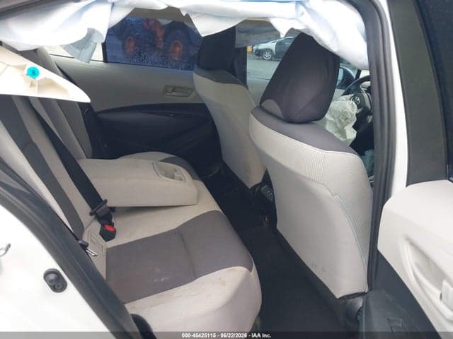 2025 TOYOTA COROLLA LE 8