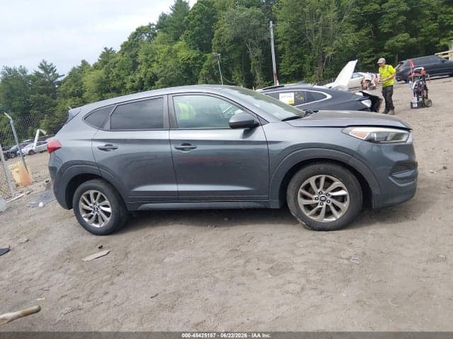 2017 HYUNDAI TUCSON SE 14