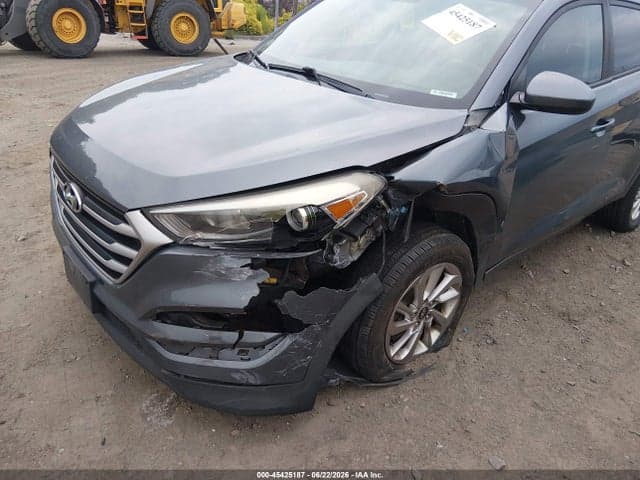 2017 HYUNDAI TUCSON SE 6