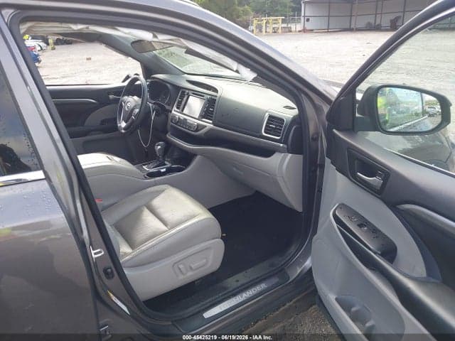 2018 TOYOTA HIGHLANDER LIMITED 5