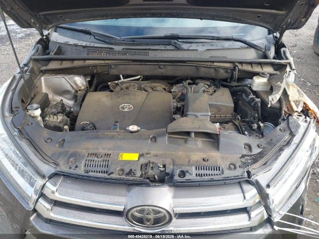 2018 TOYOTA HIGHLANDER LIMITED 10