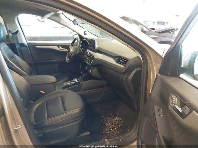 2020 FORD ESCAPE SEL 5