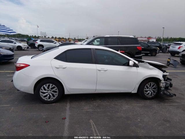 2019 TOYOTA COROLLA LE 14
