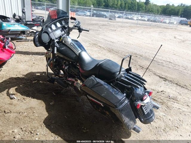 2021 HARLEY-DAVIDSON FLHX 3