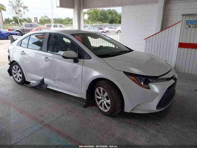 2025 TOYOTA COROLLA LE 1