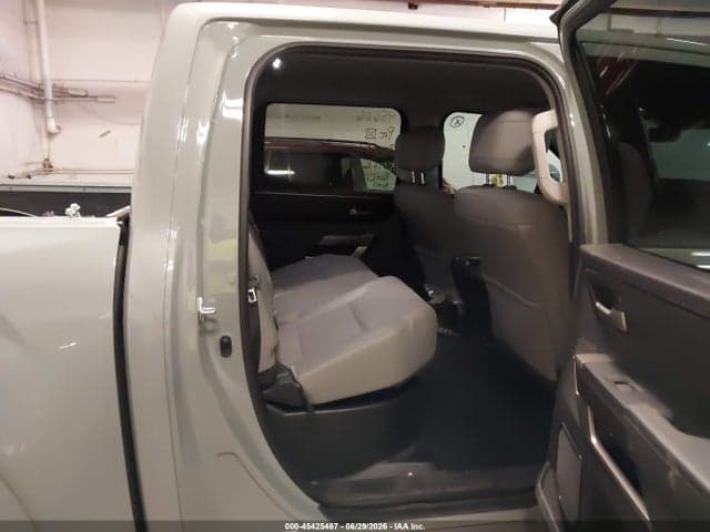 2022 TOYOTA TUNDRA SR5 8