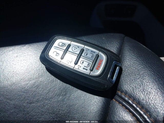 2017 CHRYSLER PACIFICA TOURING-L 11