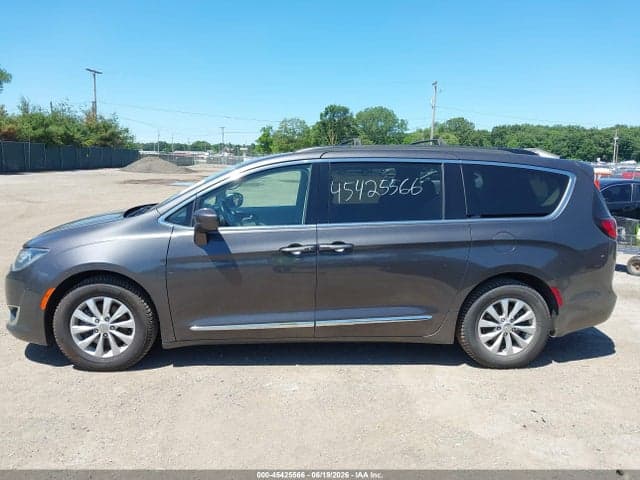 2017 CHRYSLER PACIFICA TOURING-L 14