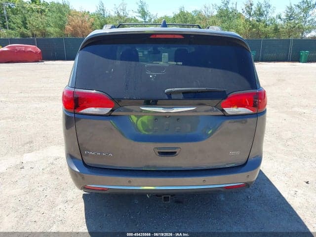 2017 CHRYSLER PACIFICA TOURING-L 16