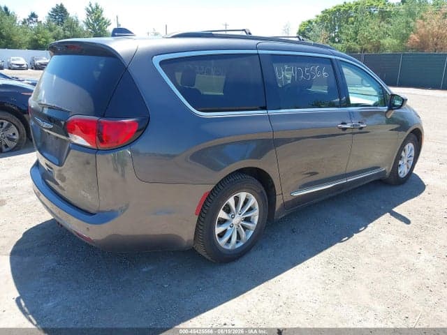 2017 CHRYSLER PACIFICA TOURING-L 4