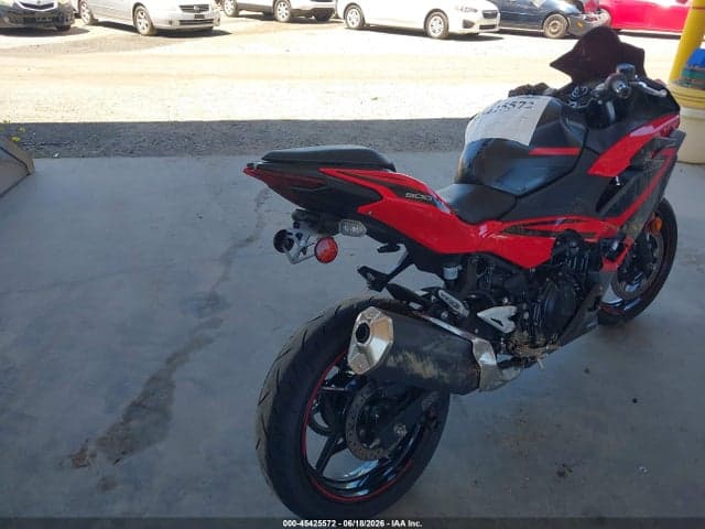 2025 KAWASAKI EX500 A/B 4