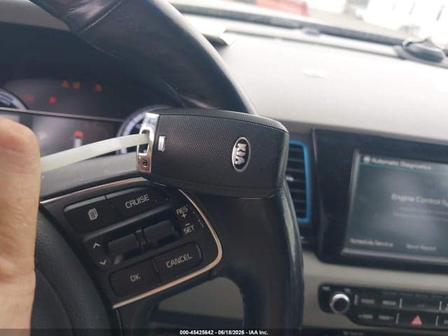 2017 KIA NIRO TOURING 11
