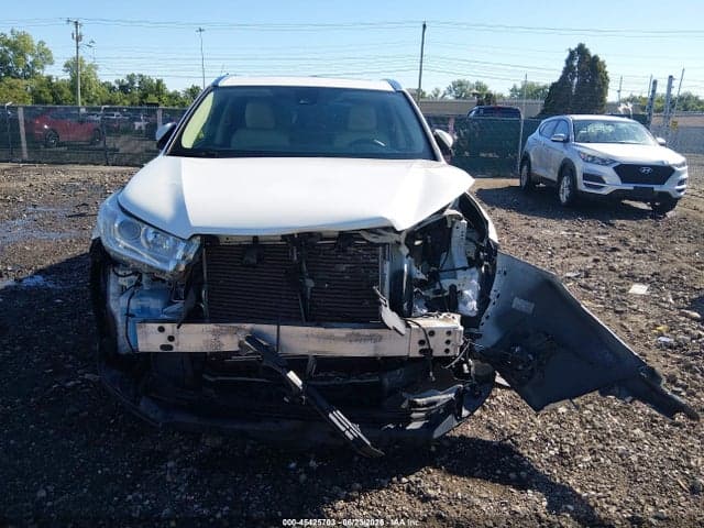 2019 TOYOTA HIGHLANDER XLE 13
