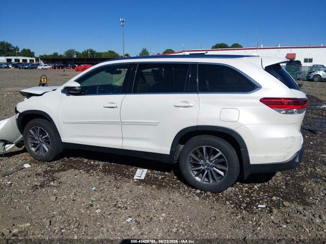 2019 TOYOTA HIGHLANDER XLE 15