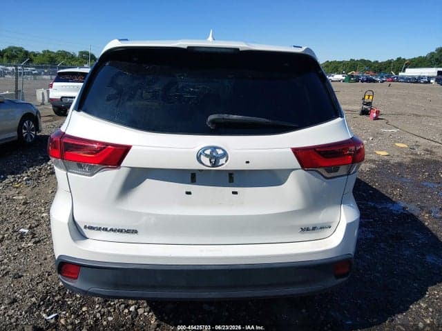 2019 TOYOTA HIGHLANDER XLE 17