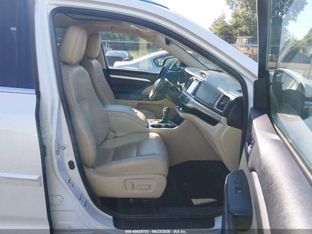 2019 TOYOTA HIGHLANDER XLE 5