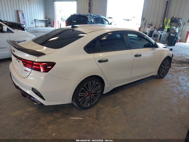 2023 KIA FORTE GT 4