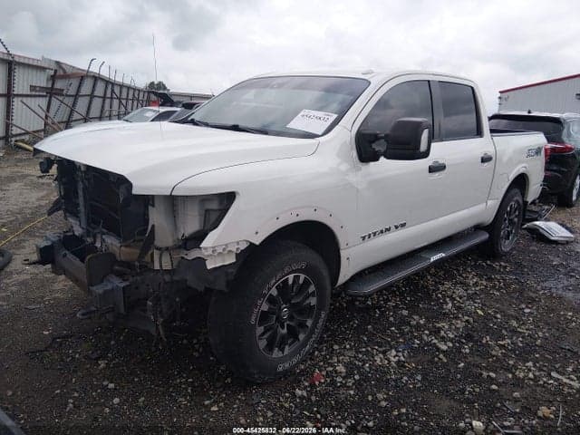 2018 NISSAN TITAN PRO-4X 2