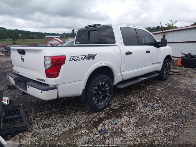 2018 NISSAN TITAN PRO-4X 4