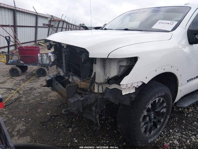 2018 NISSAN TITAN PRO-4X 6