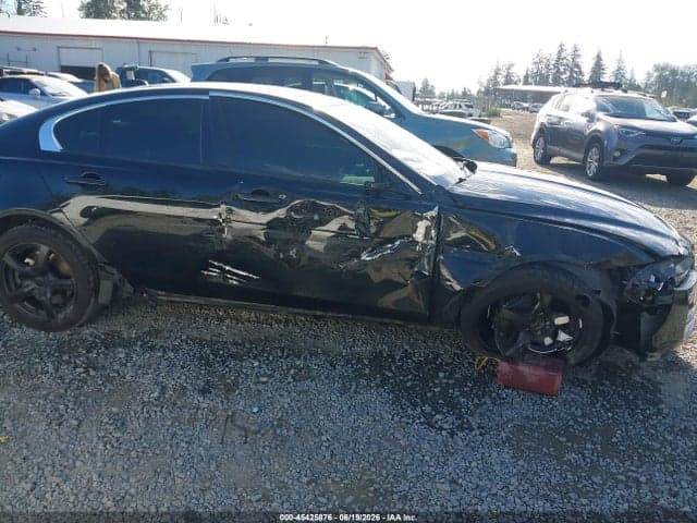 2017 JAGUAR XE 25T 6