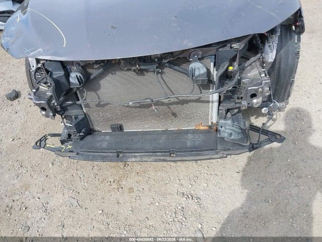 2018 TOYOTA CAMRY LE 6
