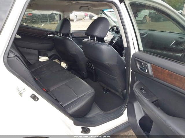 2017 SUBARU OUTBACK 3.6R LIMITED 8