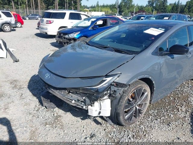 2023 TOYOTA PRIUS XLE AWD-E 6