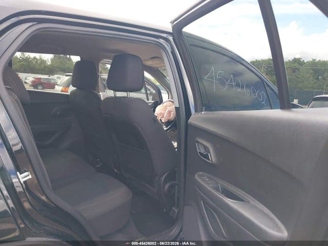 2019 CHEVROLET TRAX LS 8