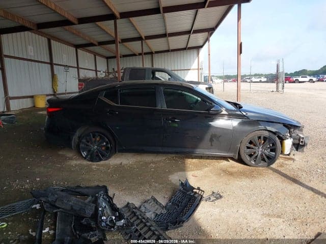 2022 NISSAN ALTIMA SR FWD 13