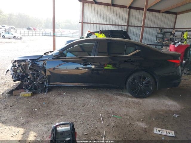 2022 NISSAN ALTIMA SR FWD 14