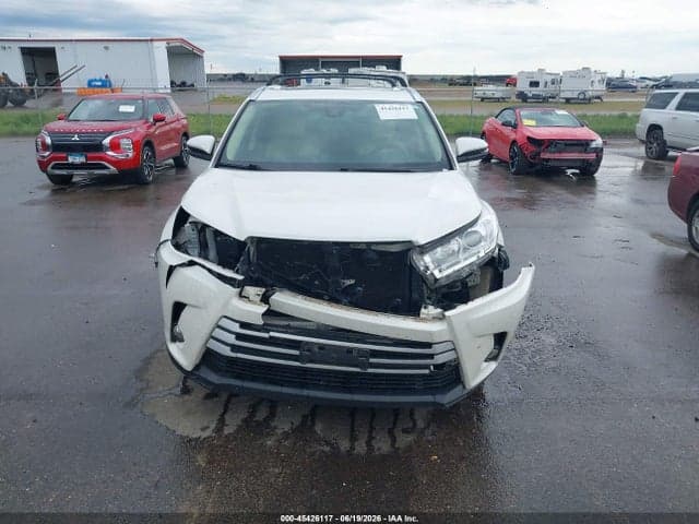 2017 TOYOTA HIGHLANDER XLE 13