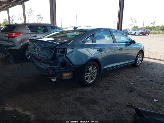 2017 HYUNDAI SONATA SE 4