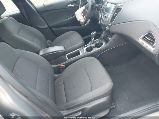 2017 CHEVROLET CRUZE LT AUTO 5