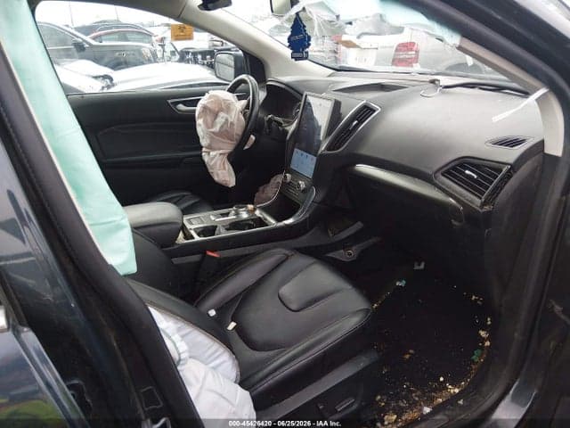 2022 FORD EDGE TITANIUM 5