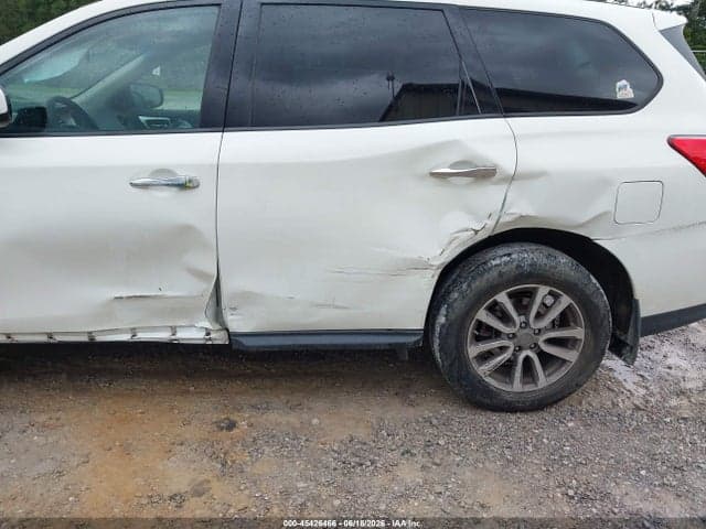 2016 NISSAN PATHFINDER S 6