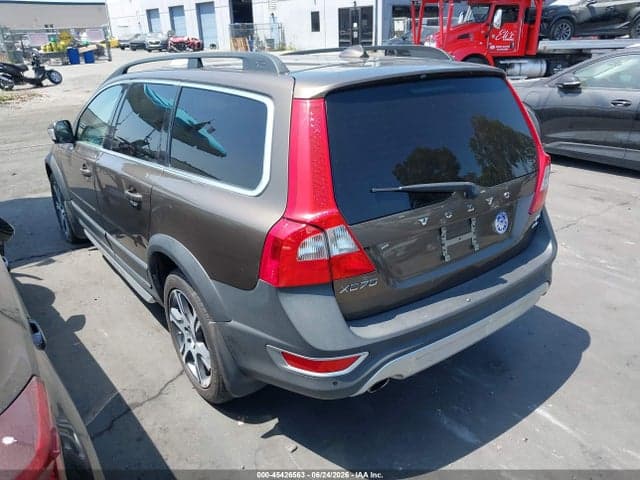 2013 VOLVO XC70 T6 3