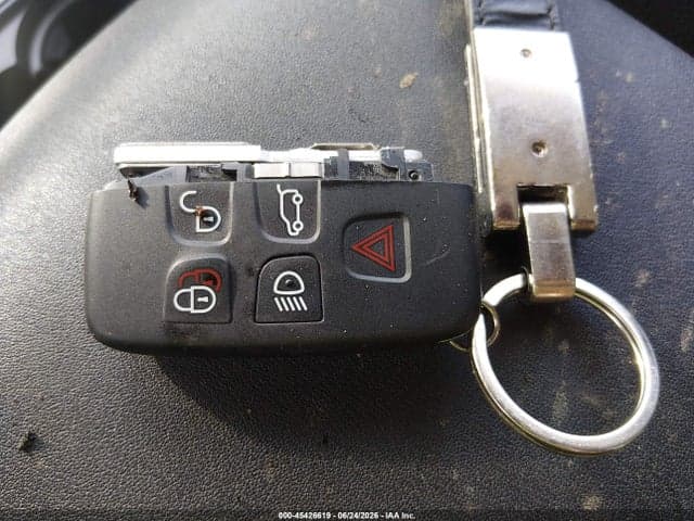 2016 LAND ROVER LR4 11