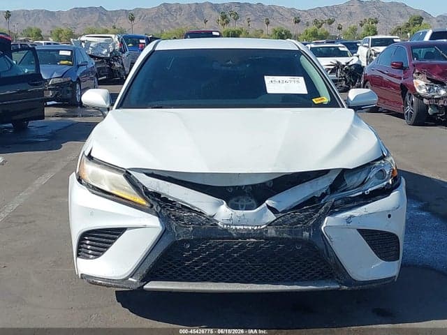 2018 TOYOTA CAMRY XSE 11
