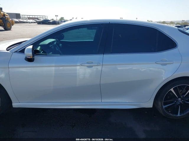 2018 TOYOTA CAMRY XSE 13