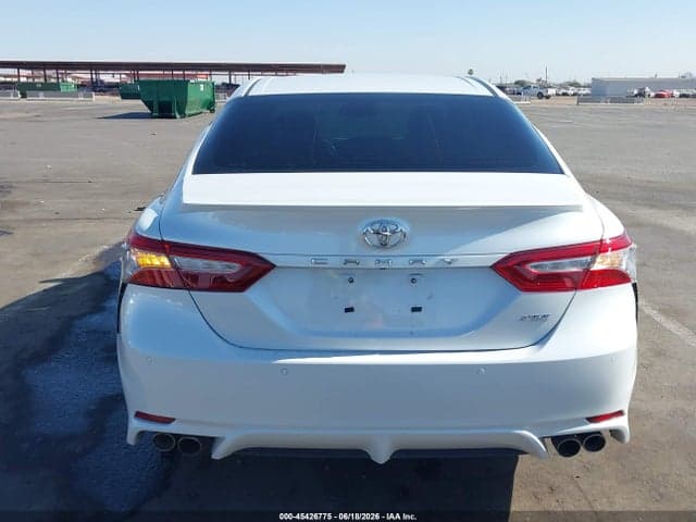 2018 TOYOTA CAMRY XSE 15