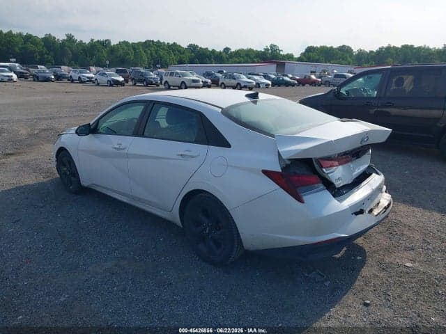 2021 HYUNDAI ELANTRA SEL 3