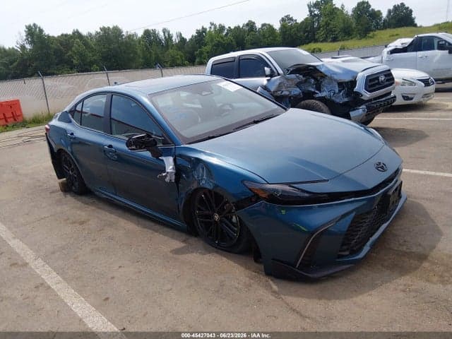 2026 TOYOTA CAMRY SE 1
