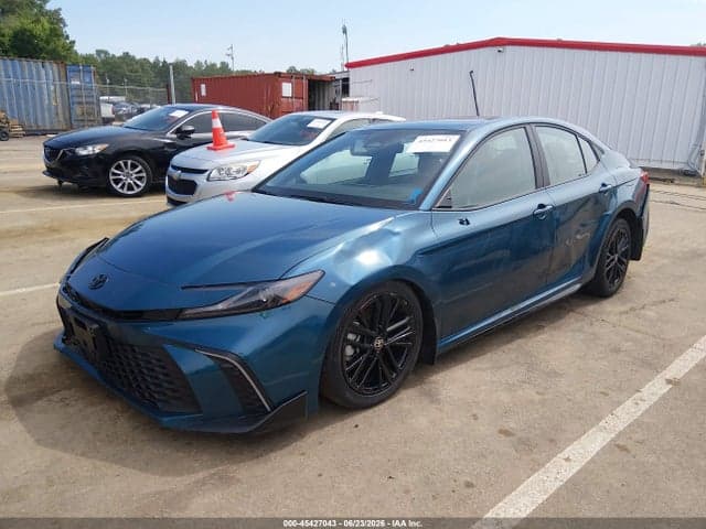 2026 TOYOTA CAMRY SE 2